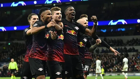 Mourinho sees no bright side for Spurs without Son and Kane