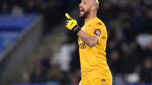 Aston Villa goalkeeper Reina says he showed symptoms of coronavirus