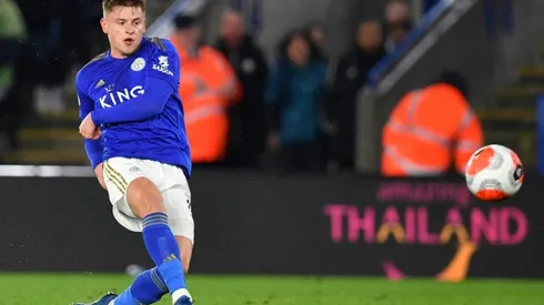Barnes, Vardy doubles put Leicester back on track