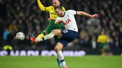 Dier jumps into stands as Tottenham crash out of FA Cup