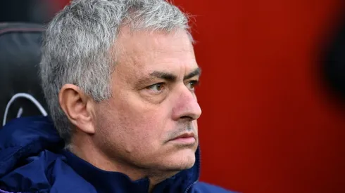 Tottenham issue warning after Mourinho and players seen training