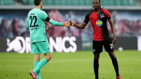 Ten-man Leipzig miss out on second after home draw with Hertha