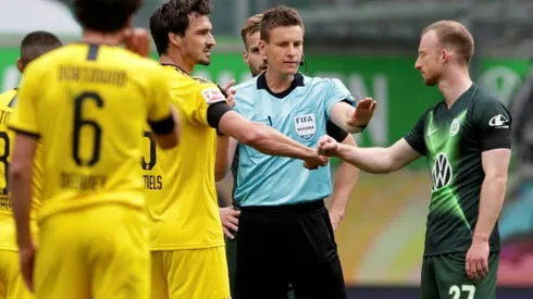 Dortmund waiting on defender Hummels for Bayern clash