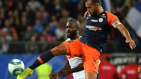 Montpellier captain Hilton signs contract extension at 42