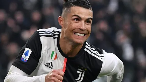 Ronaldo returns to Turin after coronavirus lockdown