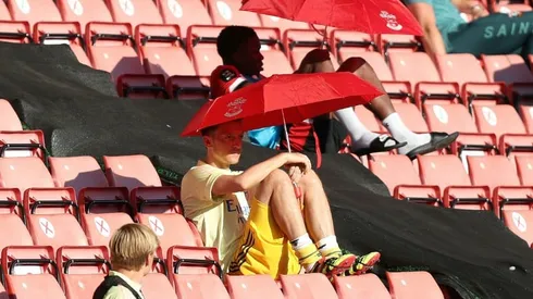 Ozil's wages won't influence selection, says Arteta