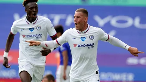 Chelsea, Arsenal move into FA Cup semi-finals