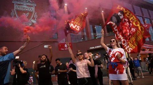 Dalglish hails 'fantastic' Klopp as Liverpool end 30-year title wait