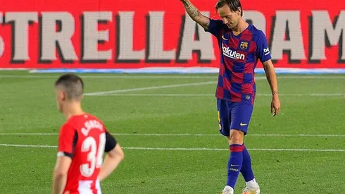 Barcelona grind out Bilbao win to put pressure back on Madrid