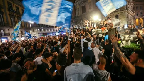Napoli fans swarm onto streets to celebrate Italian Cup win