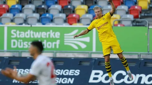 Haaland's late winner for Dortmund keeps Bayern Munich waiting