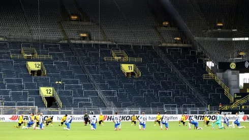 Dortmund and Hertha take knee for Floyd, Black Lives Matter