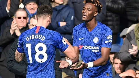 Premier League clubs agree to five substitutions rule change