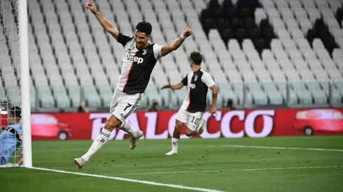 Historic Ronaldo puts Juve on brink of ninth straight Serie A title