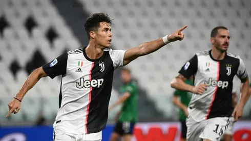 Ronaldo's penalty double edges Juve closer to title in Atalanta draw