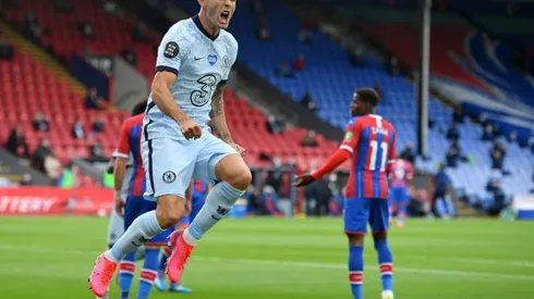 Chelsea cling on to win five-goal thriller, Leicester held at Arsenal