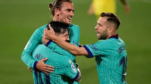 Griezmann stars against Villarreal as Barca keep title hopes alive