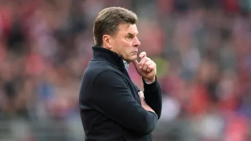 Hecking quits fallen giants Hamburg after missing promotion