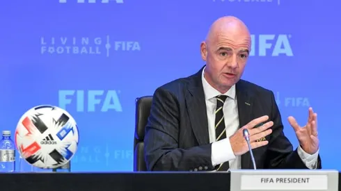 Extraordinary prosecutor to investigate meetings between Swiss legal chief and FIFA boss Infantino