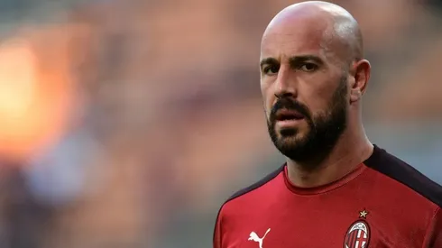 Spanish goalkeeper Pepe Reina signs for Lazio