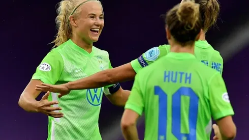Nine-goal Wolfsburg into women's Champions League last four as Harder hits four