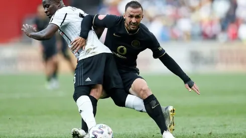 South African leaders Kaizer Chiefs draw after dramatic climax