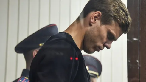 Ex-convict Kokorin completes Spartak Moscow switch