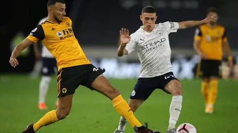 Man City survive Wolves scare to make winning start