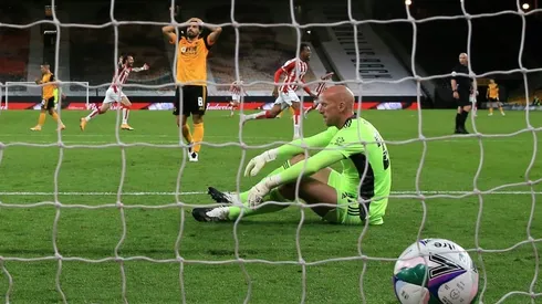 Wolves stunned by second-tier Stoke in League Cup