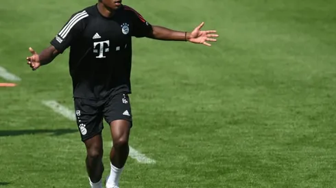Bayern chiefs clash over Alaba talks after Alcantara exit