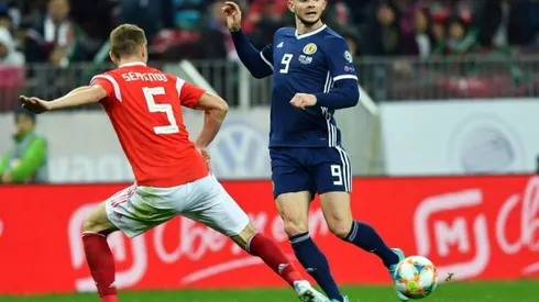 Blades sign West Brom's Burke, Albion take Robinson in exchange