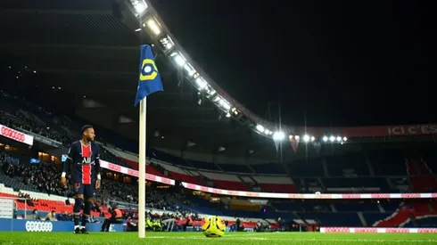 PSG-Man United Champions League clash to go ahead behind closed doors as curfew imposed in Paris