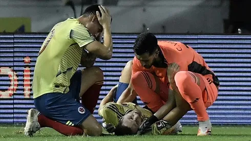 Broken leg expected to sideline Colombia defender Arias for six months