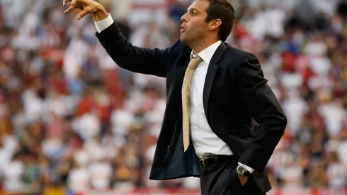 DC United dumps Olsen as coach amid woeful MLS campaign