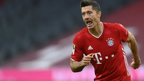 Lewandowski hits four as jaded Bayern win seven-goal thriller with Hertha