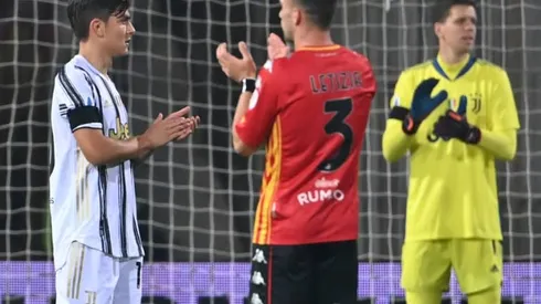 Sport pays tribute to Maradona with tears, applause, silence, banners and song