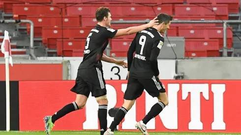 Lewandowski hits 15th goal of season as Bayern Munich stay top