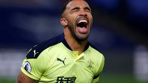 Newcastle strike late to down Crystal Palace