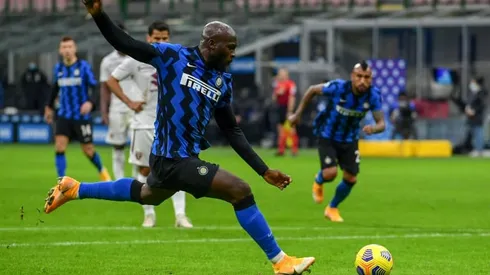 Sassuolo go top as Lukaku helps Inter fight back against Torino