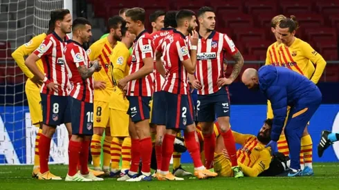 Blow for Barca as Pique knee injury confirmed