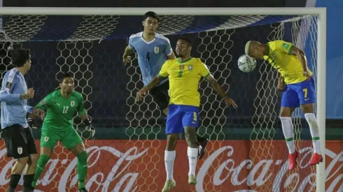 Brazil beat Uruguay as Cavani sent off