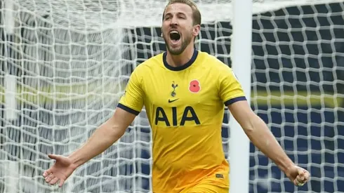 Kane praises Mourinho 'aura' as he eyes end to Spurs trophy pain