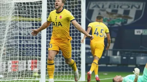 Spurs go top after Kane's late winner