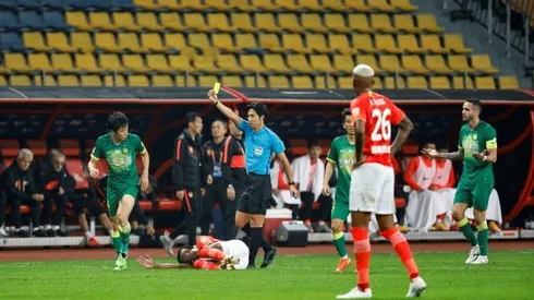 Chinese football sets 'miserable' record as teams see red