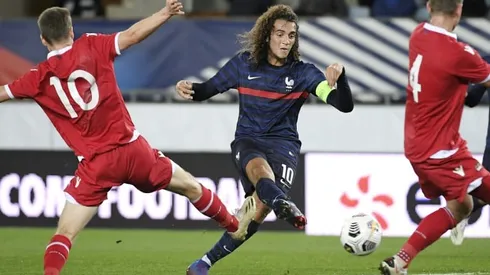 Unbeaten Leverkusen beat Freiburg, Hertha held on Guendouzi debut