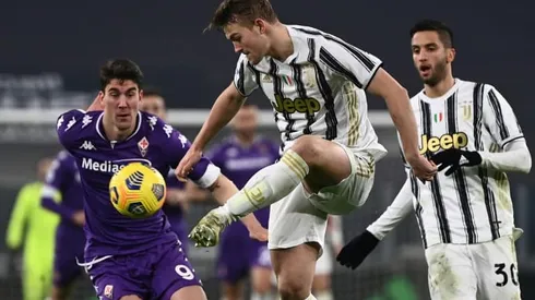 Ten-man Juve crash to first Serie A defeat of season against Fiorentina