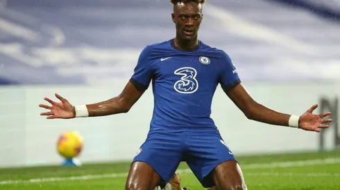 Abraham at the double as Chelsea sink West Ham