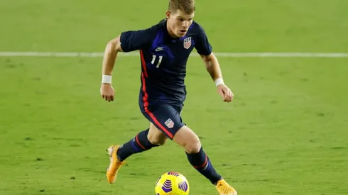 US overpowers El Salvador in soccer friendly