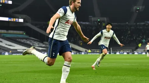 Kane in the 'form of his life' as Spurs soar