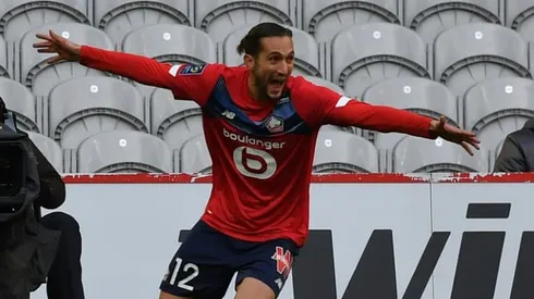 Lille, Lyon win to keep pressure on PSG